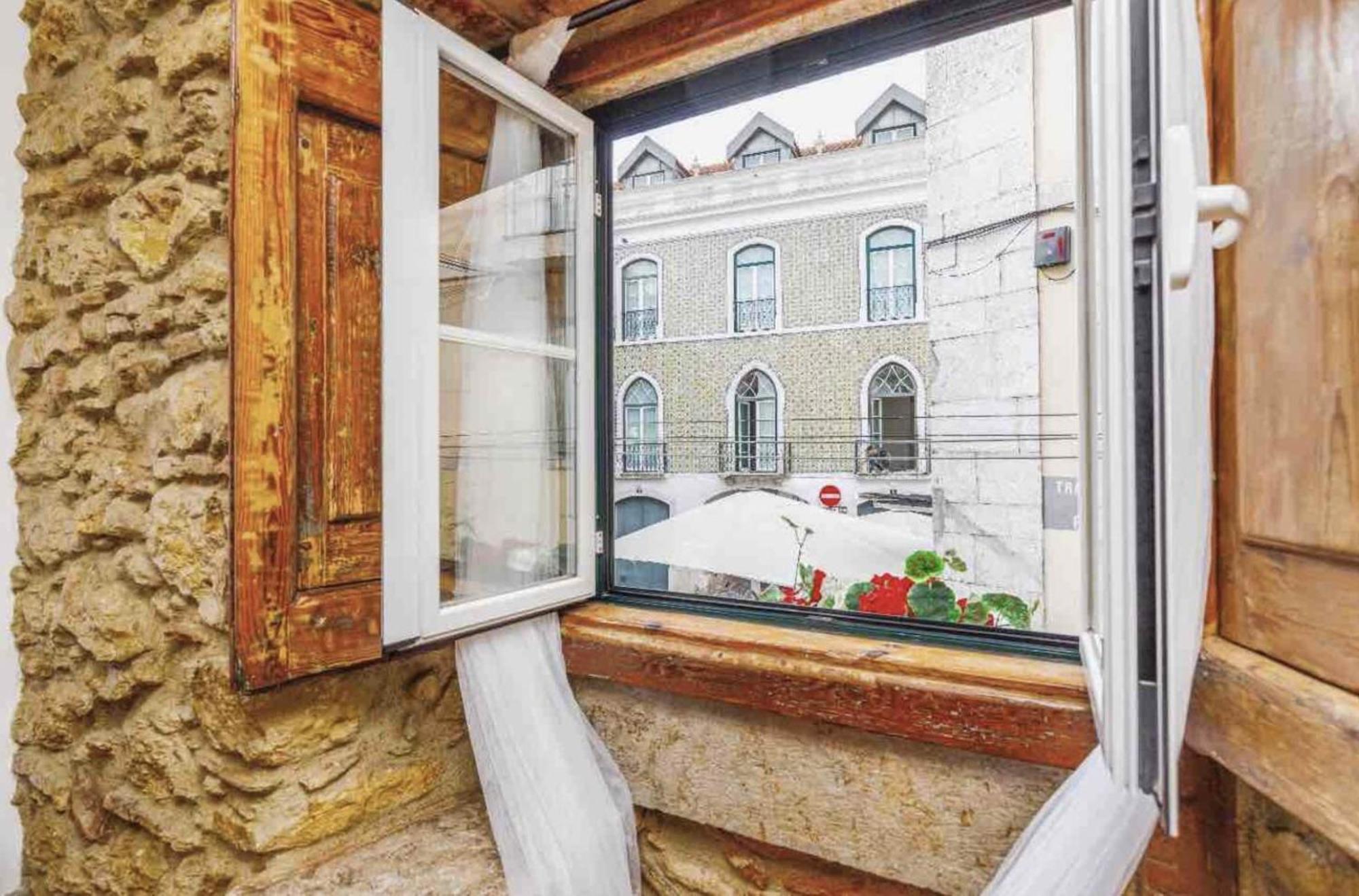 Sublime Apt Medieval Alfama Lisboa Ngoại thất bức ảnh